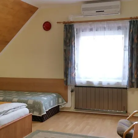 Kántás Panzió Tihany